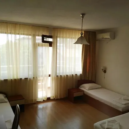 Guest house Diana Self Check-in 2*
