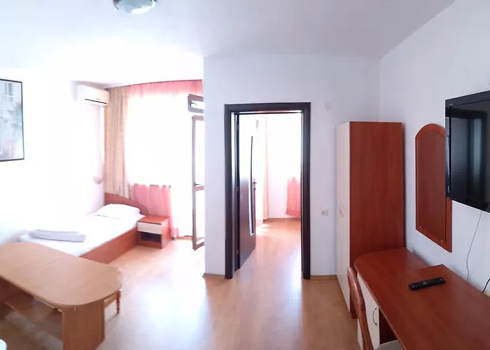 Diana Self Check-in ゲストハウス 3*